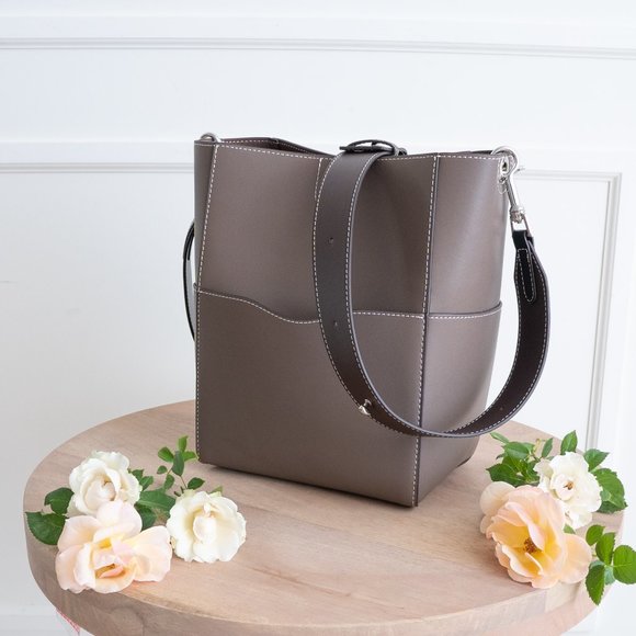 *NEW* The Jordan Leather Bucket Bag - Wood Berry - Picture 6 of 8